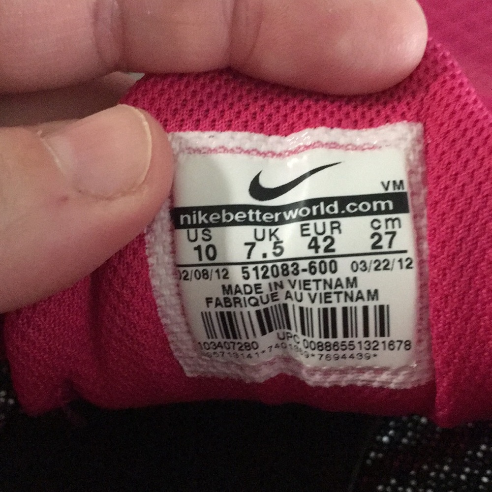 Nike hot pink relentless 2 sneaker. - Picture 4 of 6
